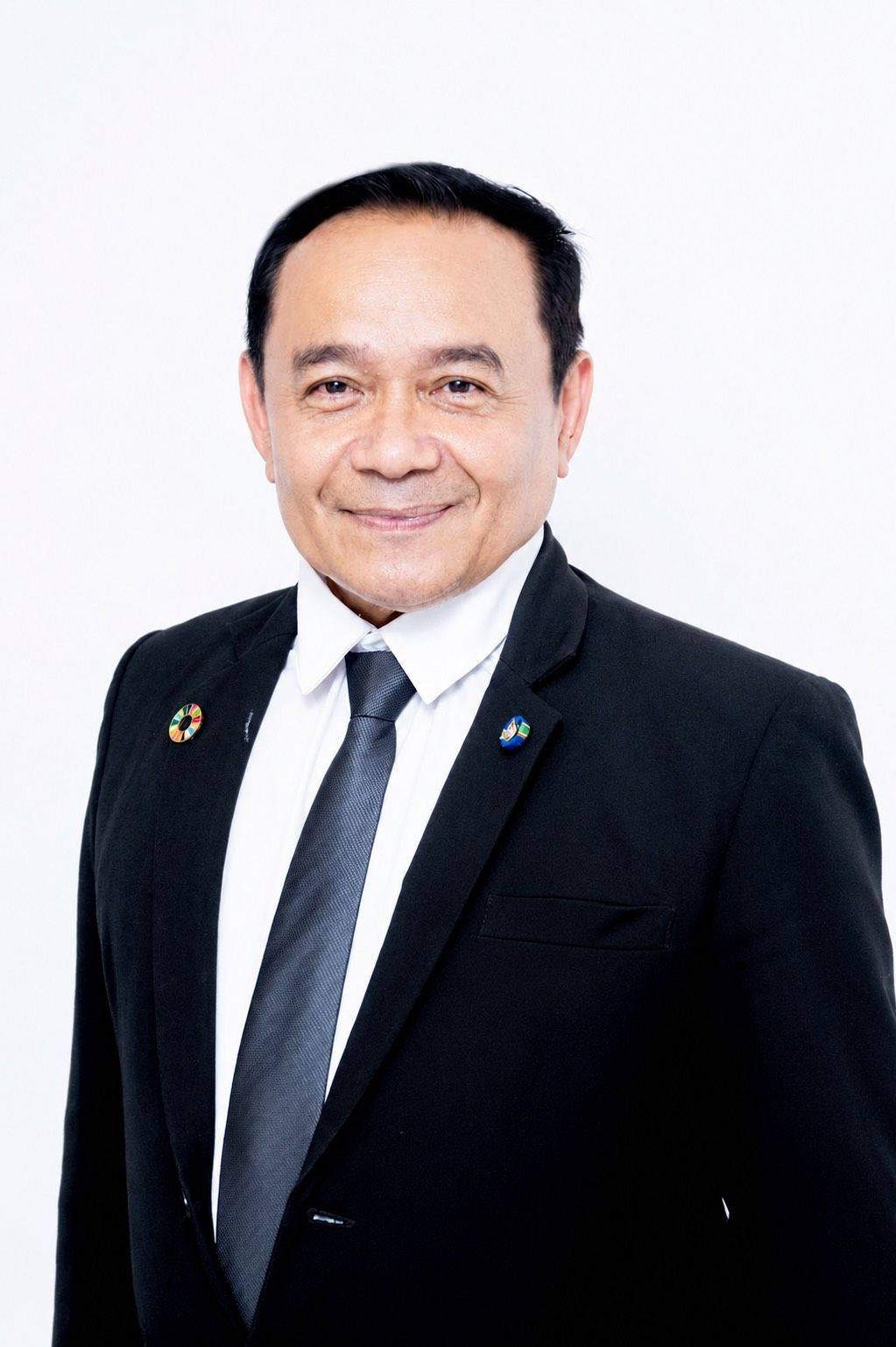 รศ.ดร. เอกราช เกตวัลห์